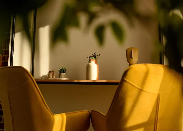 The White Queen - Amazing With Dambovita View Apartmán *