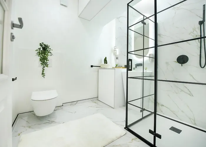 The White Queen - Amazing With Dambovita View