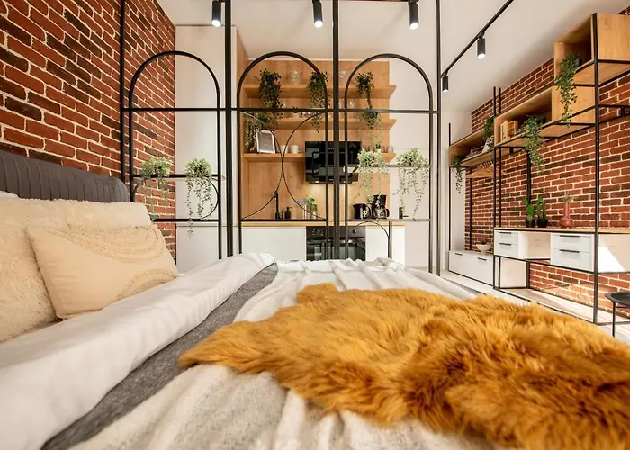 Apartamento The White Queen - Amazing With Dambovita View