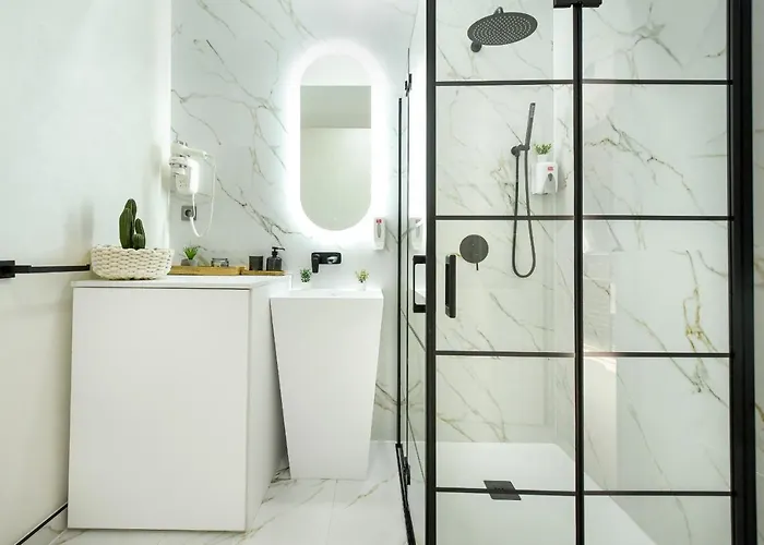 Appartement The White Queen - Amazing With Dambovita View Boekarest